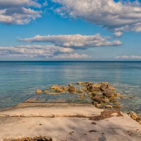 Апартаменты Seafront Spirit Apts Закинтос Экстерьер фото